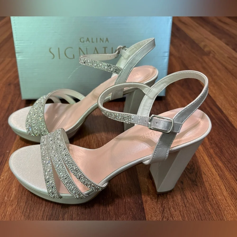 Galina Signature Womens Size 8.5 Satin and Crystal Bridal Platform Block Heels